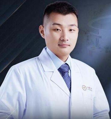 王亮 王亮