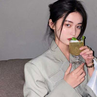 施佳涵