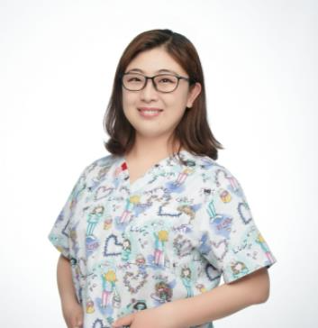 李晶