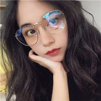 康雅琪