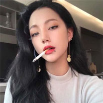 何紫妍