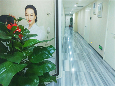 郑州美上美整形美容医院_过道