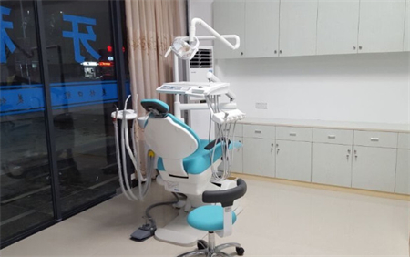 镇江康洁口腔门诊部_治疗室
