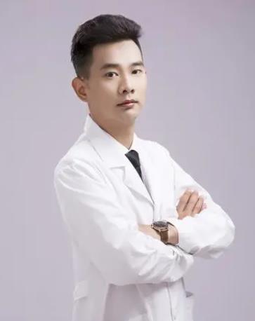 李永亮