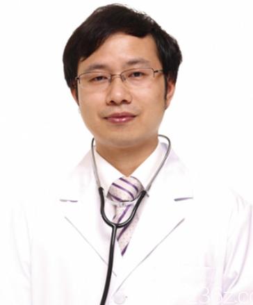 黄东亮