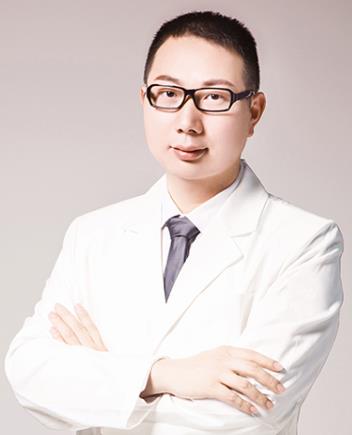 龚博林