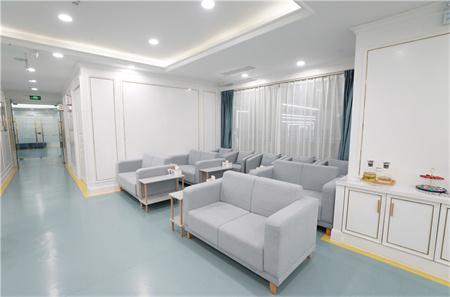 长春启明眼科门诊部_休息区