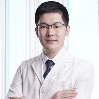 张岩