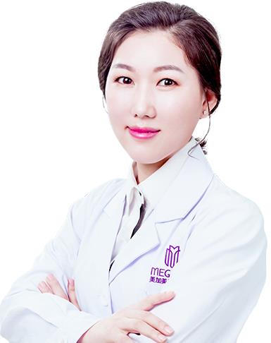 李莉