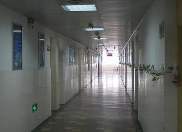 宣城中心医院烧伤整形科_过道