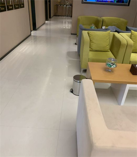 新疆医学会伊丽医疗整形美容门诊部_休息区