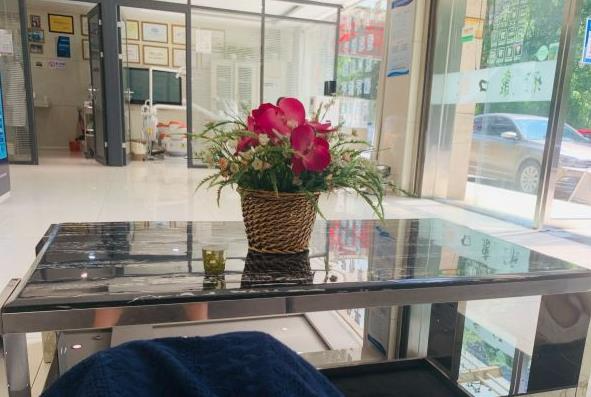 湘潭雅康口腔门诊部_大厅休息区