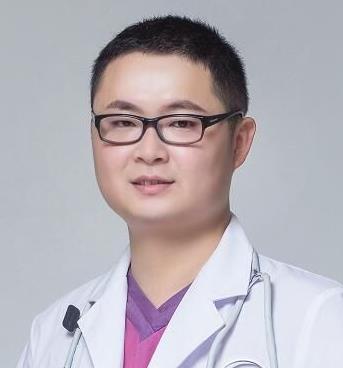 潘奇