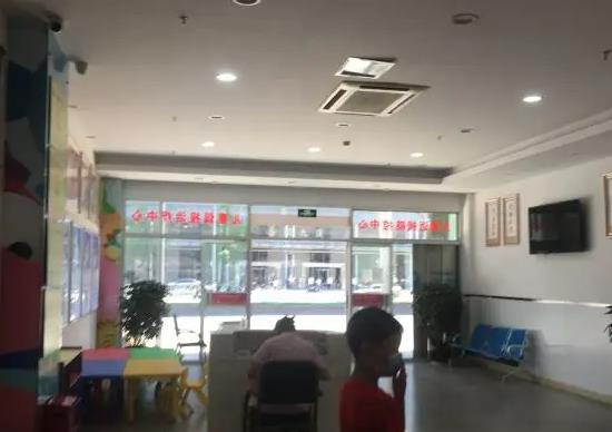 西安光彩明天儿童眼科医院_医院环境