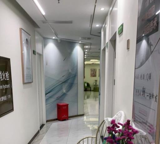 武威宝丽医疗美容门诊部_走廊