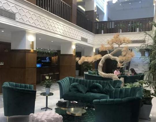 无锡柏莱医疗美容门诊部_大厅