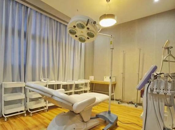 温州平阳韩冠医疗美容门诊部_注射室