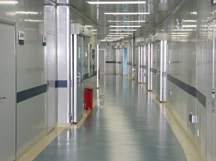 铁岭县中心医院美容科_手术室走廊