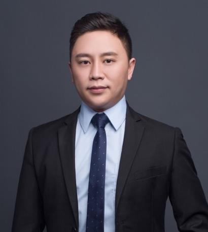 李英华