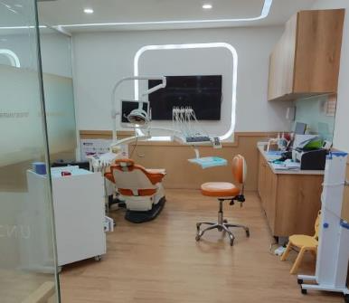 天津阳光树口腔门诊部_治疗室