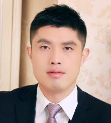 董振华