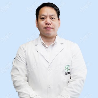 谢洪新