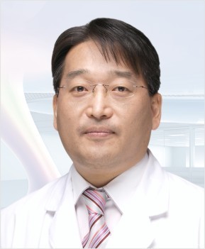 吴成均