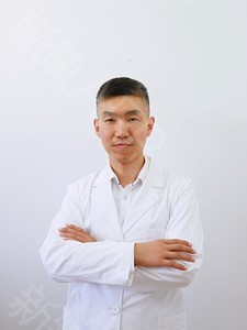 刘振龙